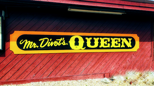 Mr Divot's Miniature Golf